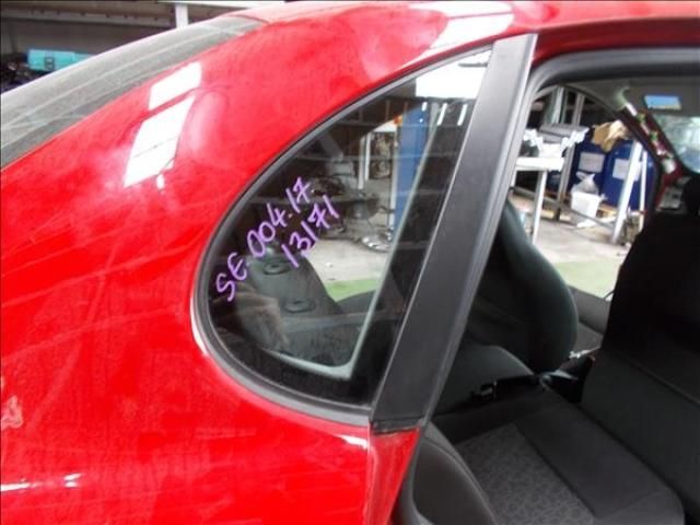 bontott SEAT CORDOBA II Jobb C Oszlop Oldalablak Üveg