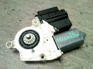 bontott SEAT CORDOBA II Jobb első Ablakemelő Motor