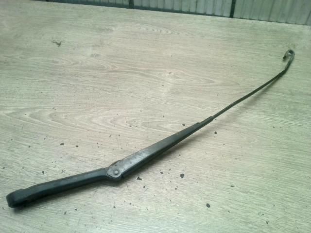 bontott SEAT CORDOBA II Jobb első Ablaktörlő Kar