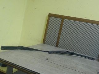 bontott SEAT CORDOBA II Jobb első Ablaktörlő Kar