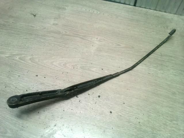 bontott SEAT CORDOBA II Jobb első Ablaktörlő Kar