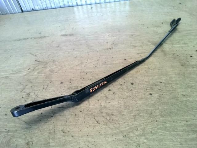 bontott SEAT CORDOBA II Jobb első Ablaktörlő Kar