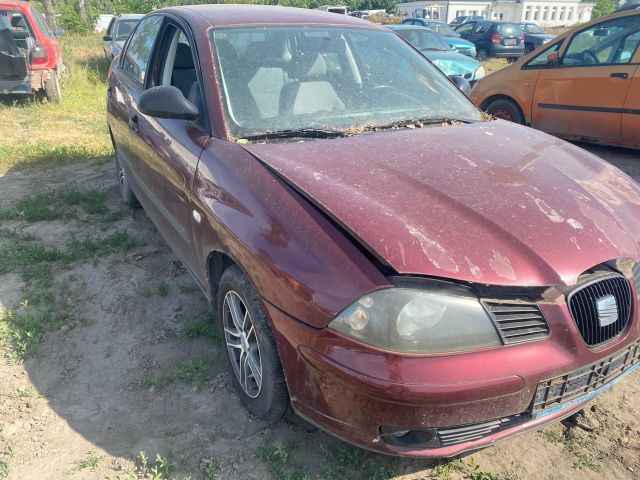 bontott SEAT CORDOBA II Jobb első Ajtó (Részeivel)