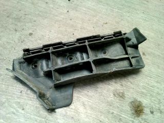 bontott SEAT CORDOBA II Jobb első Lökhárító Tartó (Műanyag)