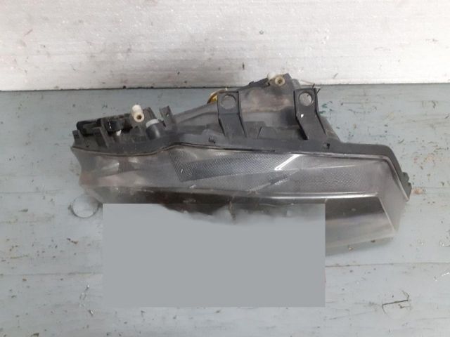 bontott SEAT CORDOBA II Jobb Fényszóró