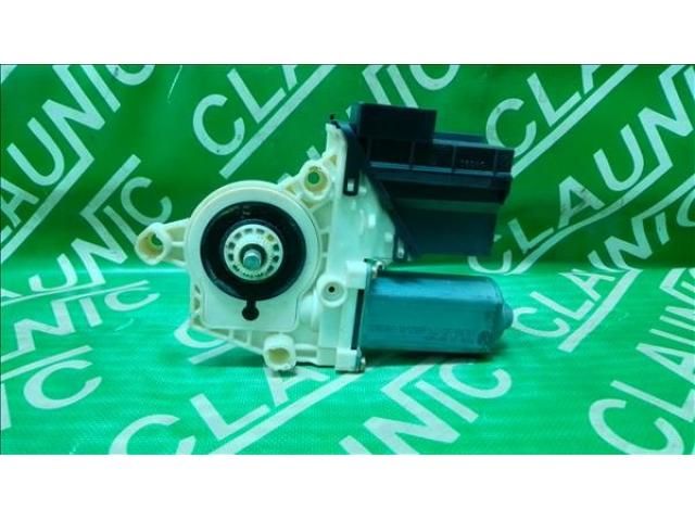 bontott SEAT CORDOBA II Jobb hátsó Ablakemelő Motor