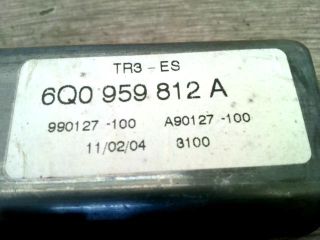 bontott SEAT CORDOBA II Jobb hátsó Ablakemelő Motor