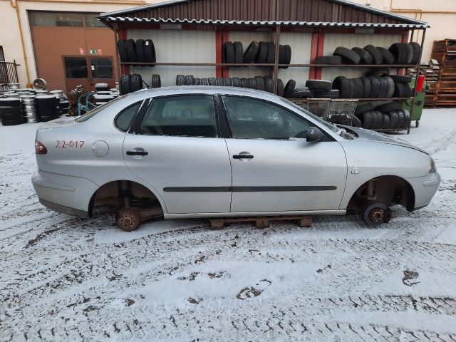 bontott SEAT CORDOBA II Jobb Ködfényszóró