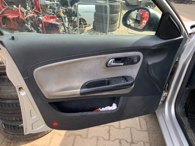 bontott SEAT CORDOBA II Jobb Napellenző