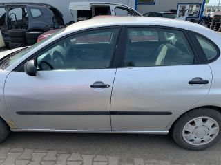 bontott SEAT CORDOBA II Motorháztető Zsanér Pár