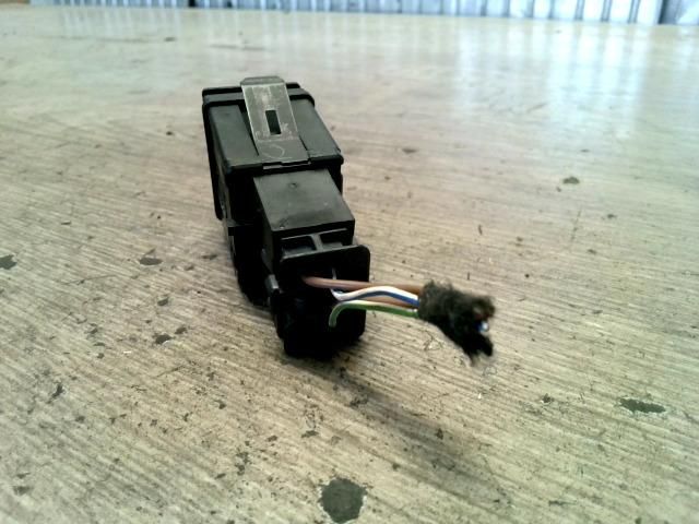 bontott SEAT CORDOBA II Vészvillogó Kapcsoló