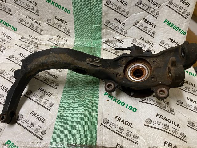 bontott SEAT EXEO Bal első Csonkállvány Kerékaggyal