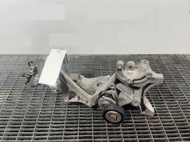 bontott SEAT EXEO Generátor Tartó Bak