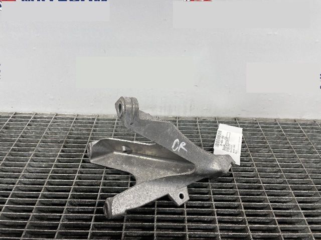 bontott SEAT EXEO Motor Tartó Bak Jobb