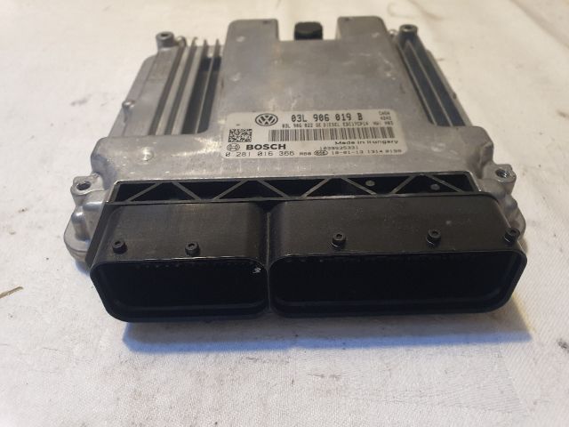 bontott SEAT EXEO Motorvezérlő