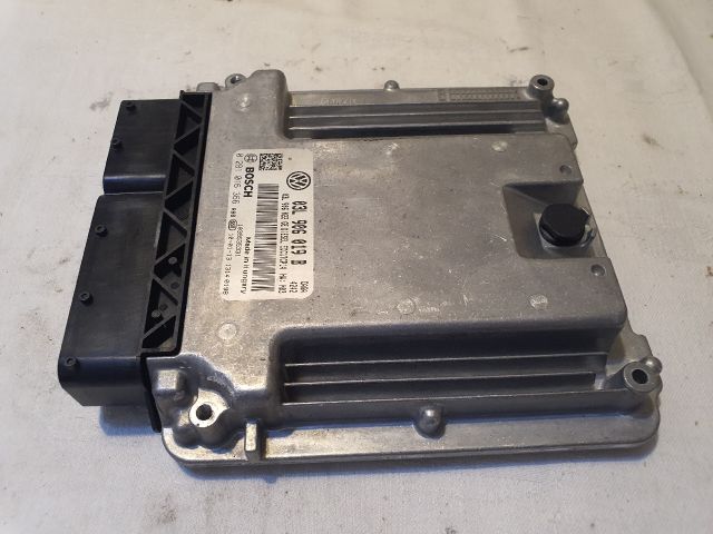 bontott SEAT EXEO Motorvezérlő