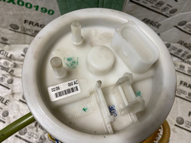 bontott SEAT EXEO Üzemanyag Szivattyú