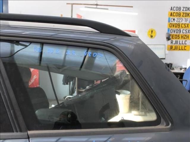 bontott SEAT EXEO Bal C Oszlop Oldalablak Üveg