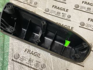 bontott SEAT EXEO Bal első Ajtó Kárpit Könyöklő