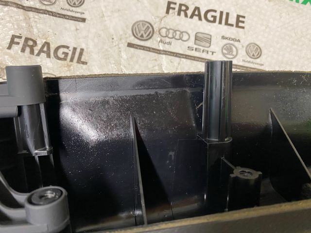 bontott SEAT EXEO Bal első Ajtó Kárpit Könyöklő