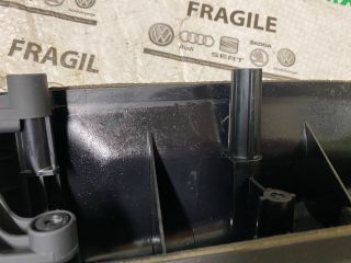 bontott SEAT EXEO Bal első Ajtó Kárpit Könyöklő