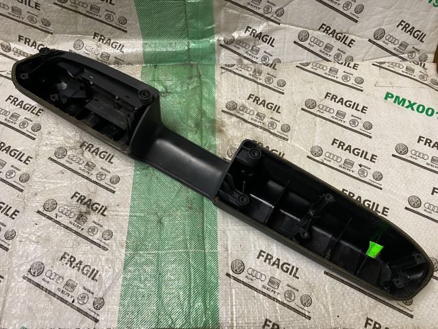 bontott SEAT EXEO Bal első Ajtó Kárpit Könyöklő