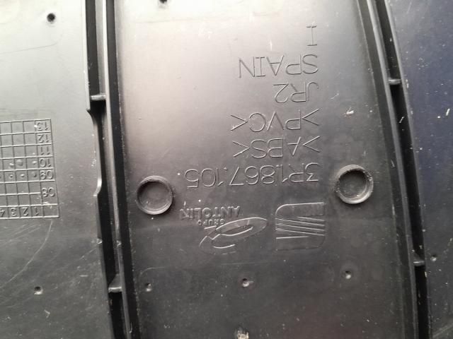 bontott SEAT EXEO Bal első Ajtó Kárpit