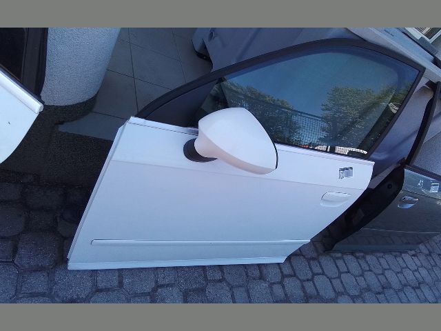 bontott SEAT EXEO Bal első Ajtó (Részeivel)