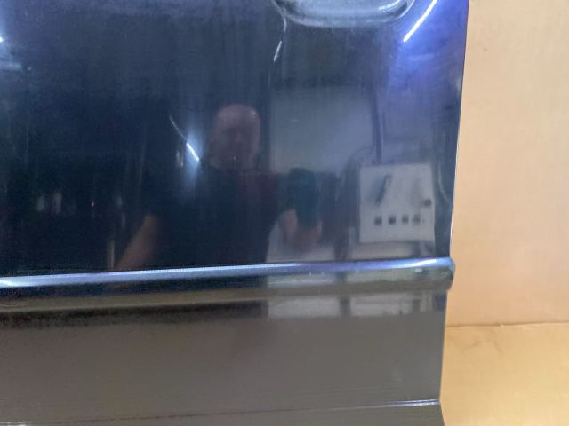 bontott SEAT EXEO Bal első Ajtó (Üres lemez)