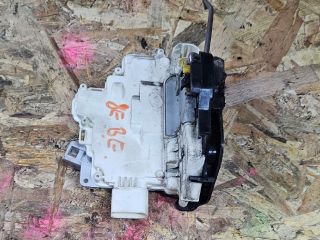 bontott SEAT EXEO Bal első Ajtózár