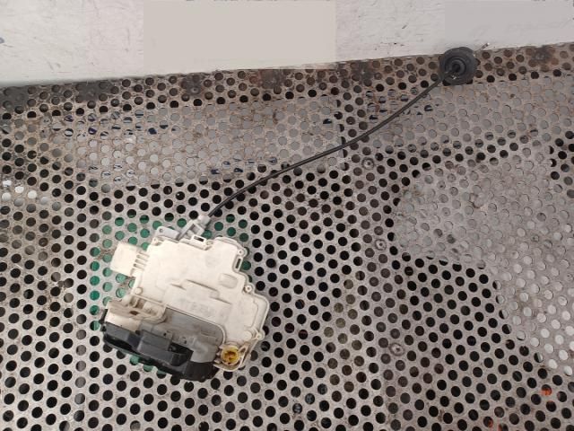 bontott SEAT EXEO Bal első Ajtózár