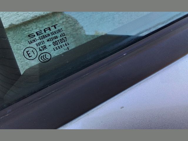 bontott SEAT EXEO Bal hátsó Ablakemelő Kapcsoló