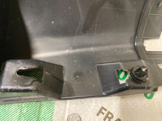 bontott SEAT EXEO Bal hátsó Küszöb Légterelő Vég