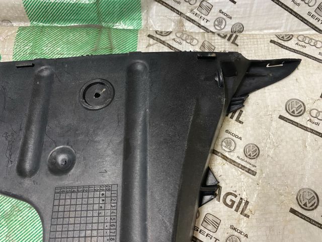 bontott SEAT EXEO Bal hátsó Oldal Lökhárító Tartó (Műanyag)