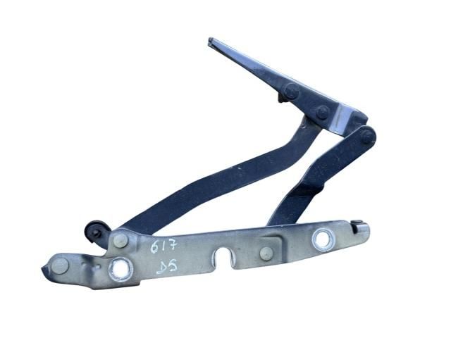 bontott SEAT EXEO Csomagtérajtó Jobb Zsanér