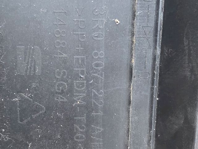 bontott SEAT EXEO Első Lökhárító (Üresen)