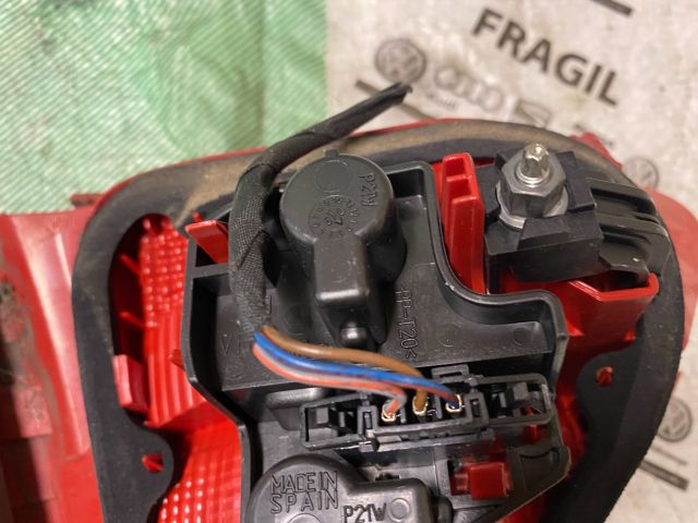 bontott SEAT EXEO Jobb Belső Hátsó Lámpa