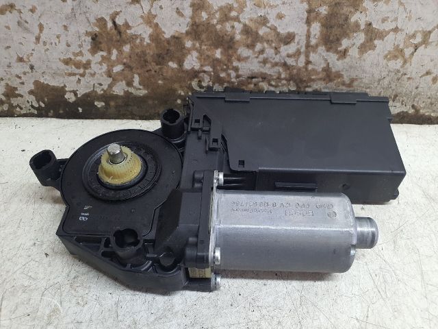 bontott SEAT EXEO Jobb első Ablakemelő Motor