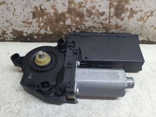 bontott SEAT EXEO Jobb első Ablakemelő Motor