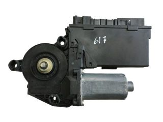 bontott SEAT EXEO Jobb első Ablakemelő Motor