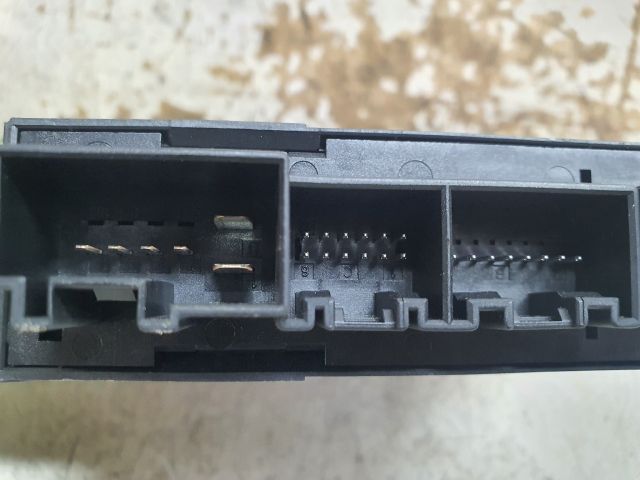 bontott SEAT EXEO Jobb első Ablakemelő Motor