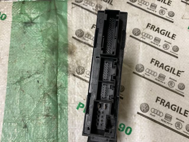 bontott SEAT EXEO Jobb első Ablakemelő Motor