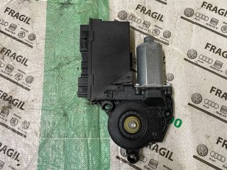 bontott SEAT EXEO Jobb első Ablakemelő Motor