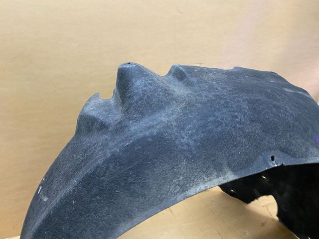 bontott SEAT EXEO Jobb első Dobbetét (Kerékjárati, Műanyag)