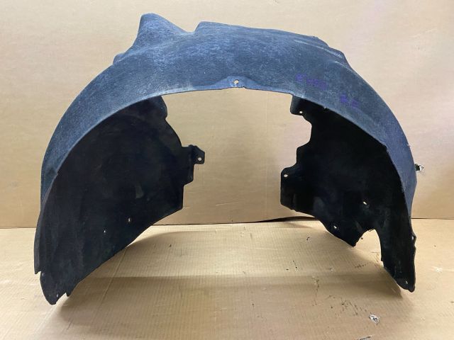 bontott SEAT EXEO Jobb első Dobbetét (Kerékjárati, Műanyag)