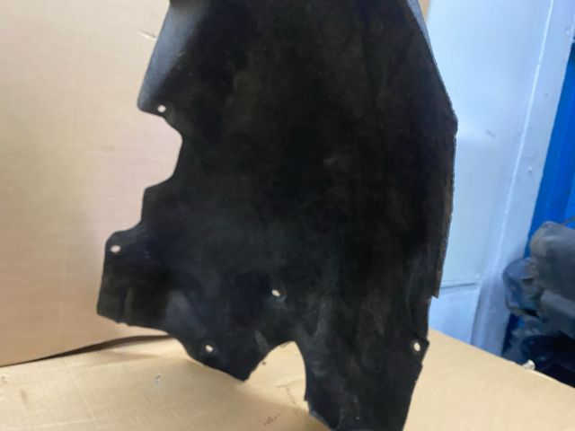 bontott SEAT EXEO Jobb első Dobbetét (Kerékjárati, Műanyag)