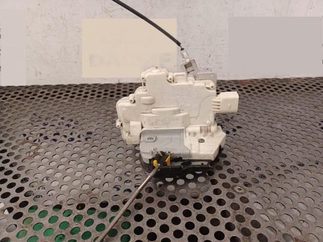 bontott SEAT EXEO Jobb első Zsanér