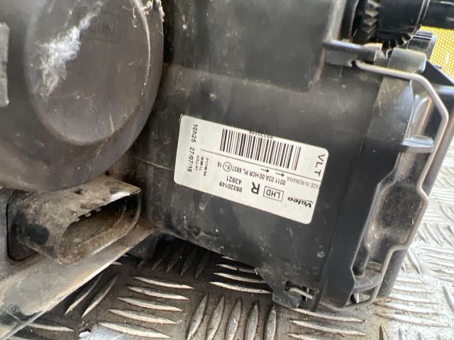 bontott SEAT EXEO Jobb Fényszóró