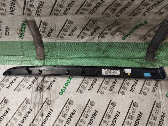 bontott SEAT EXEO Jobb hátsó Ajtó Kárpit Díszléc