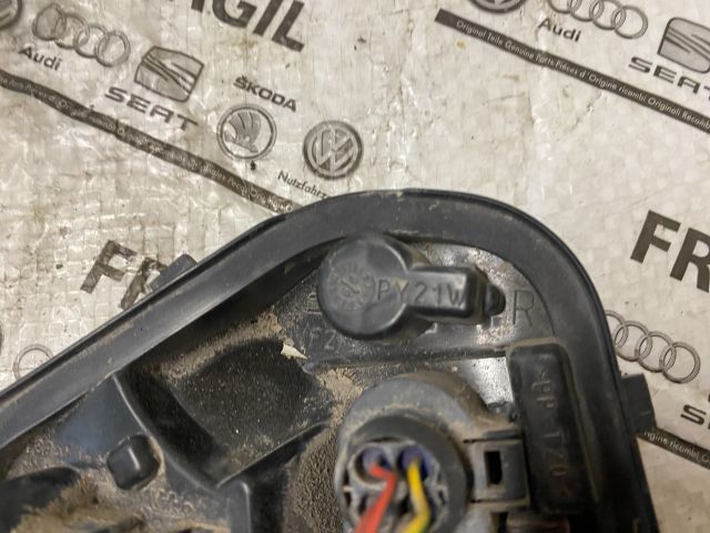 bontott SEAT EXEO Jobb Hátsó Lámpa Foglalat